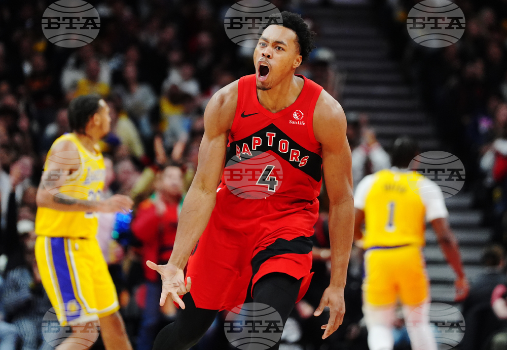 Lakers Raptors Basketball