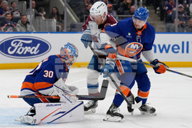 Avalanche Islanders Hockey