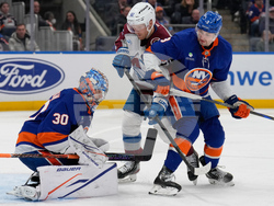 Avalanche Islanders Hockey