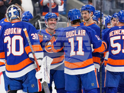 Avalanche Islanders Hockey