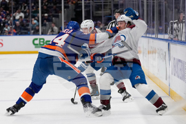 Avalanche Islanders Hockey