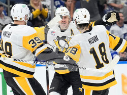 Penguins Lightning Hockey