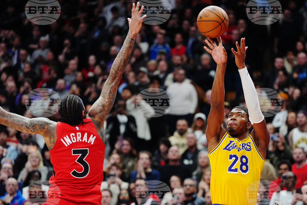 Lakers Raptors Basketball