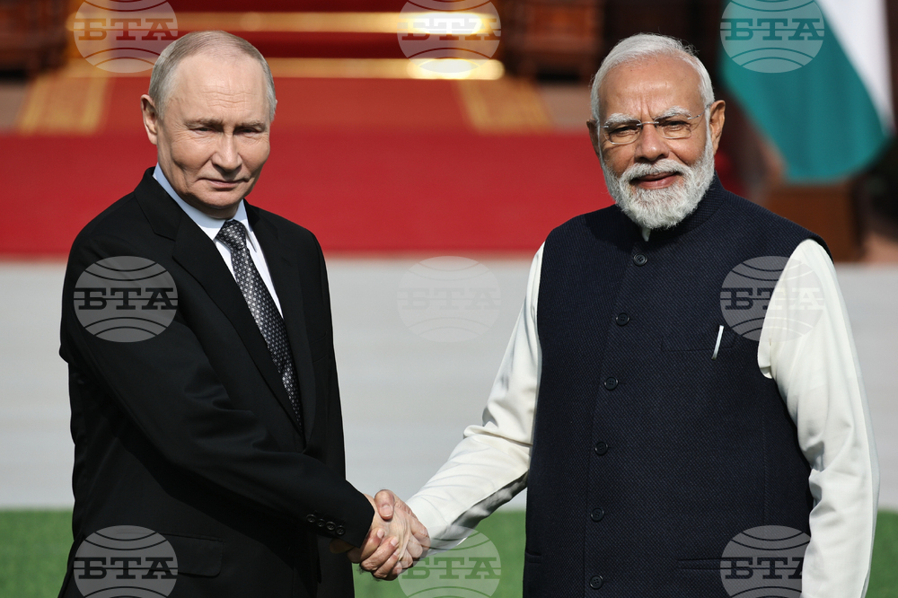 Путин и Моди обсъждат търговията и мира в Украйна на среща в Делхи