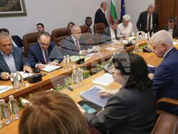 Министерство на финансите - социални партньори - бюджет - среща