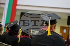 Бургас - Бургаски свободен университет - връчване на дипломи