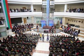 Бургас - Бургаски свободен университет - връчване на дипломи