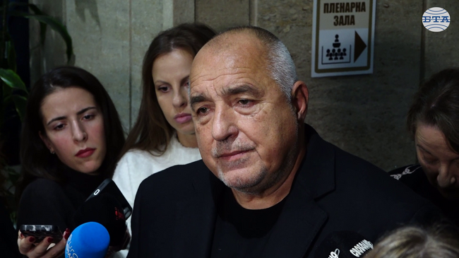 Убеден съм, че накрая президентът Тръмп ще успее и ще има мир, каза Бойко Борисов по отношение на войната между Русия и Украйна