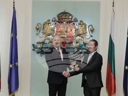 Почетен знак на президента - отличие - пожарникари и доброволци