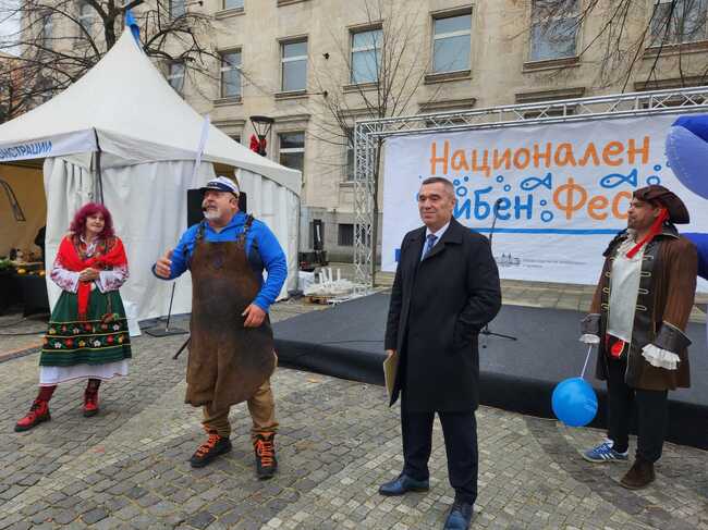 Agriculture Minister Tahov Opens National Fish Fest in Sofia