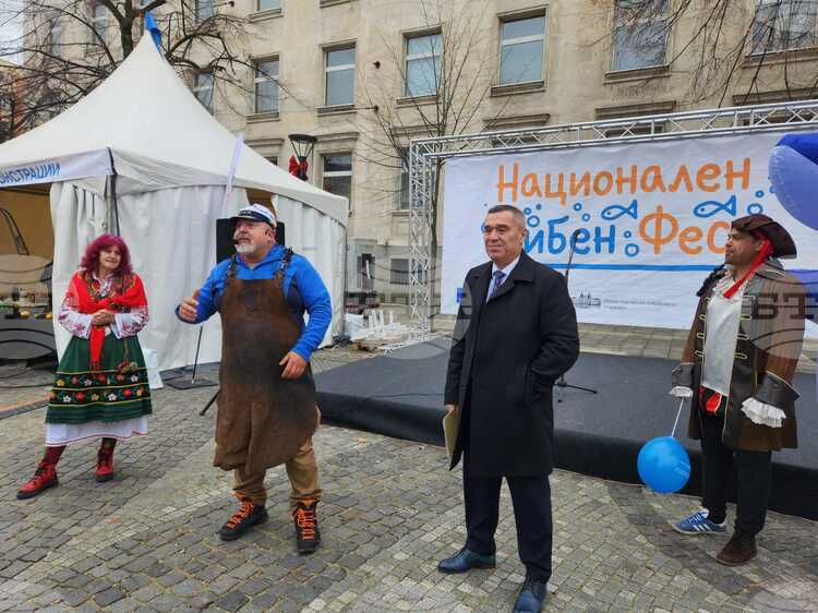 Agriculture Minister Tahov Opens National Fish Fest in Sofia