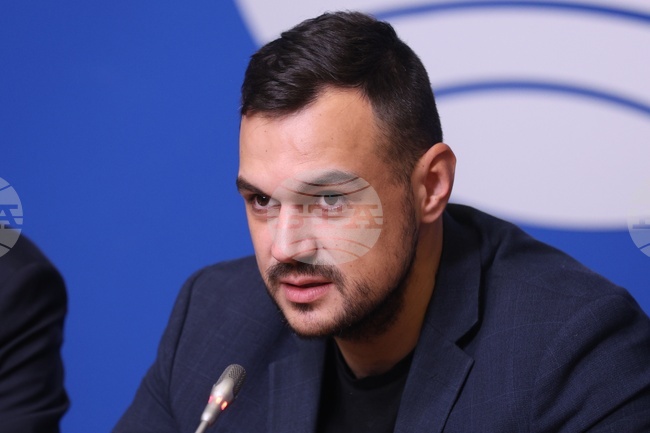  Кампанията „Празнувай отговорно“ продължава, каза председателят на НПСС Ангел Стойков и призова студентите да шофират внимателно на 8 декември