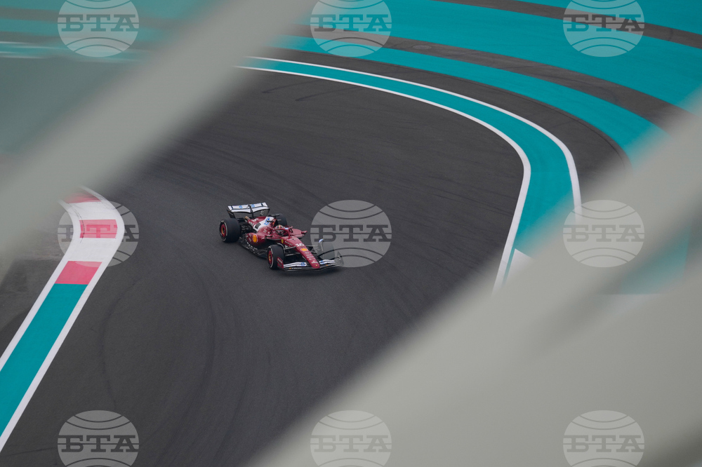 Abu Dhabi F1 GP Auto Racing