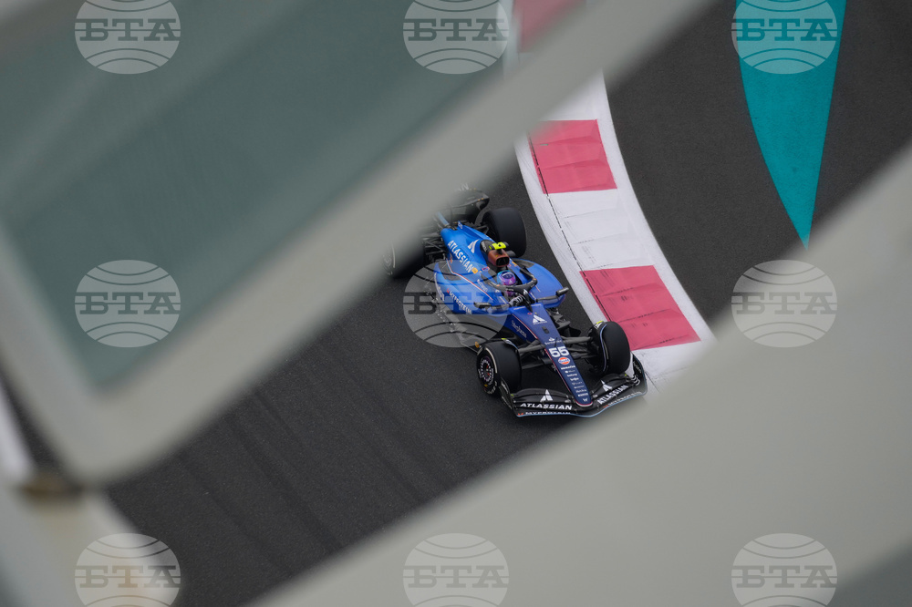 Abu Dhabi F1 GP Auto Racing