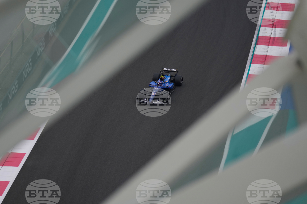 Abu Dhabi F1 GP Auto Racing