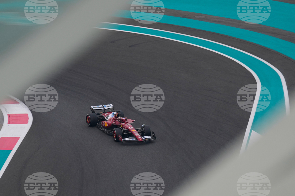 Abu Dhabi F1 GP Auto Racing