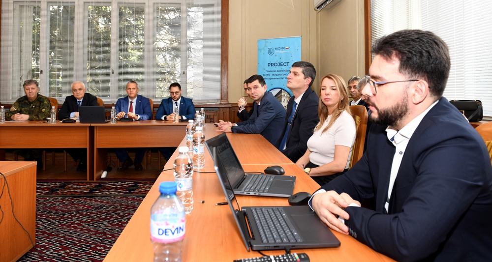 МЕУ: Националният екип на България получи отличие от НАТО за техническа подготовка при кибератаки