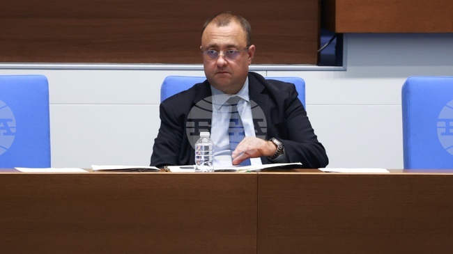 Основният ремонт на Дунав мост при Русе се изпълнява по утвърдения график, каза министър Иван Иванов