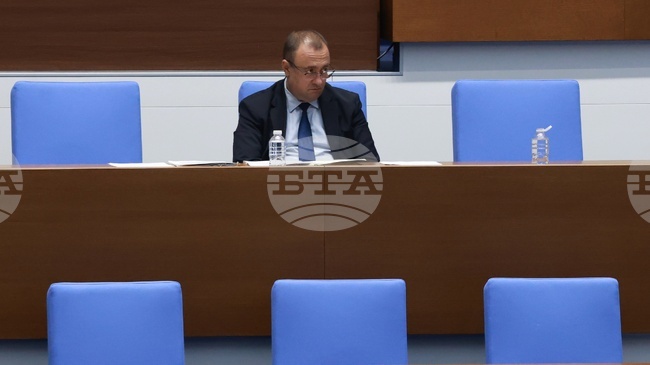 Министър Иван Иванов коментира, че ще проследи сроковете по полагане на маркировка по републиканския път в участъка между Видин и Монтана