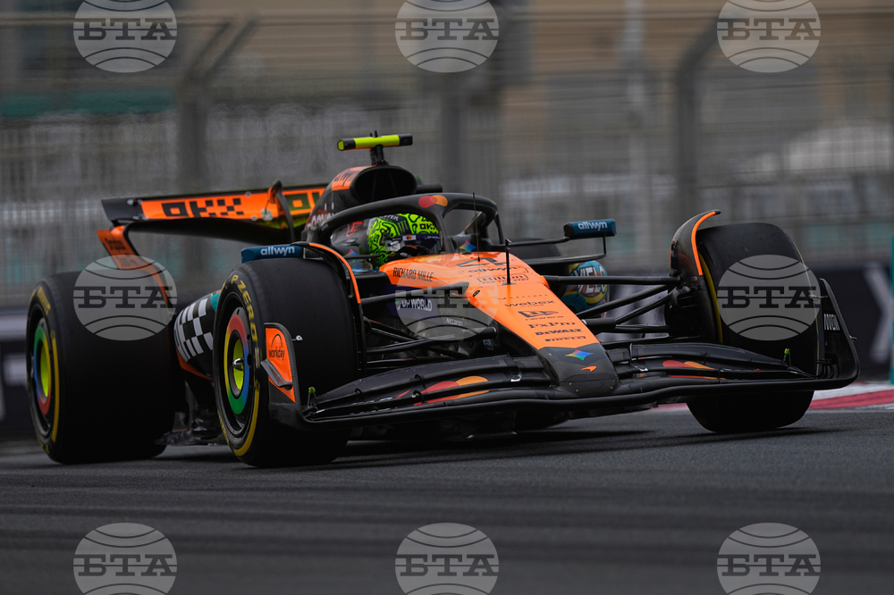 Abu Dhabi F1 GP Auto Racing