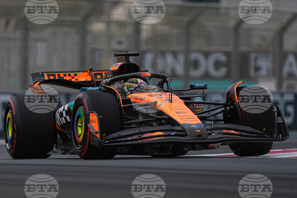 Abu Dhabi F1 GP Auto Racing