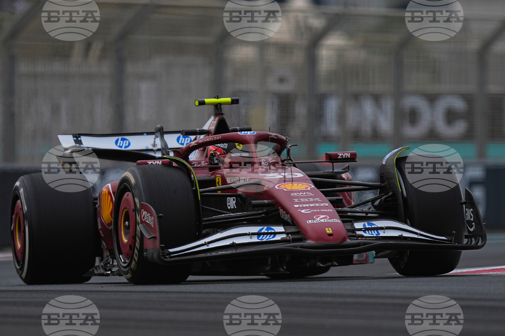 Abu Dhabi F1 GP Auto Racing