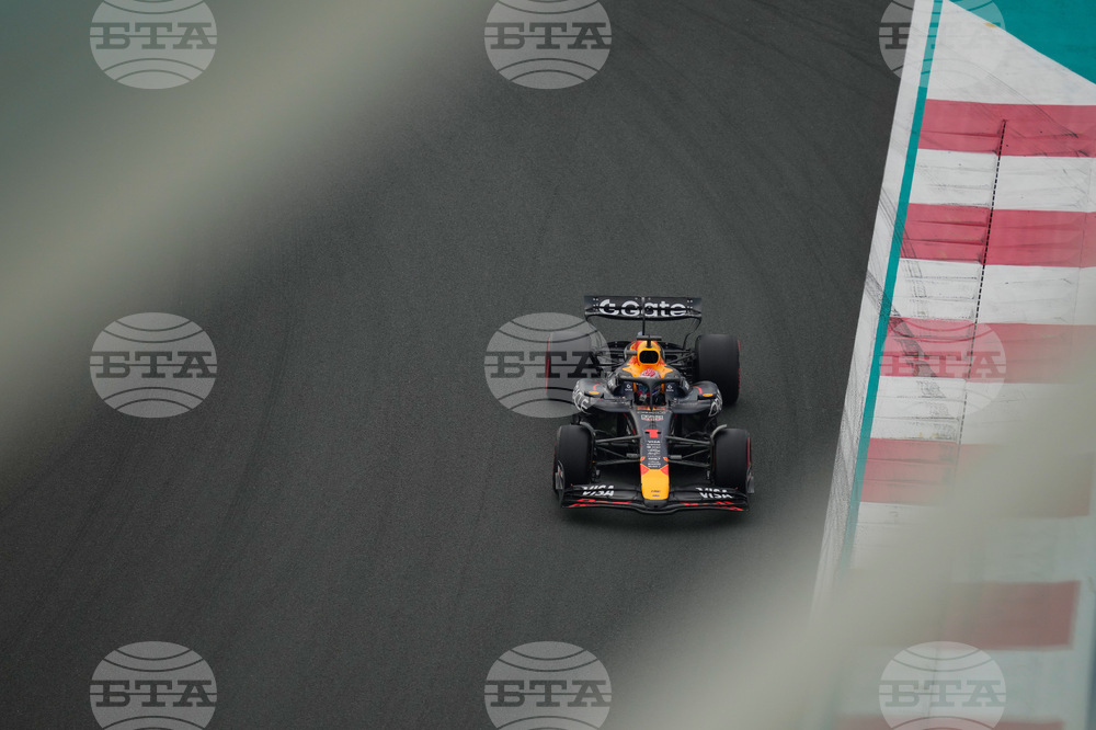 Abu Dhabi F1 GP Auto Racing