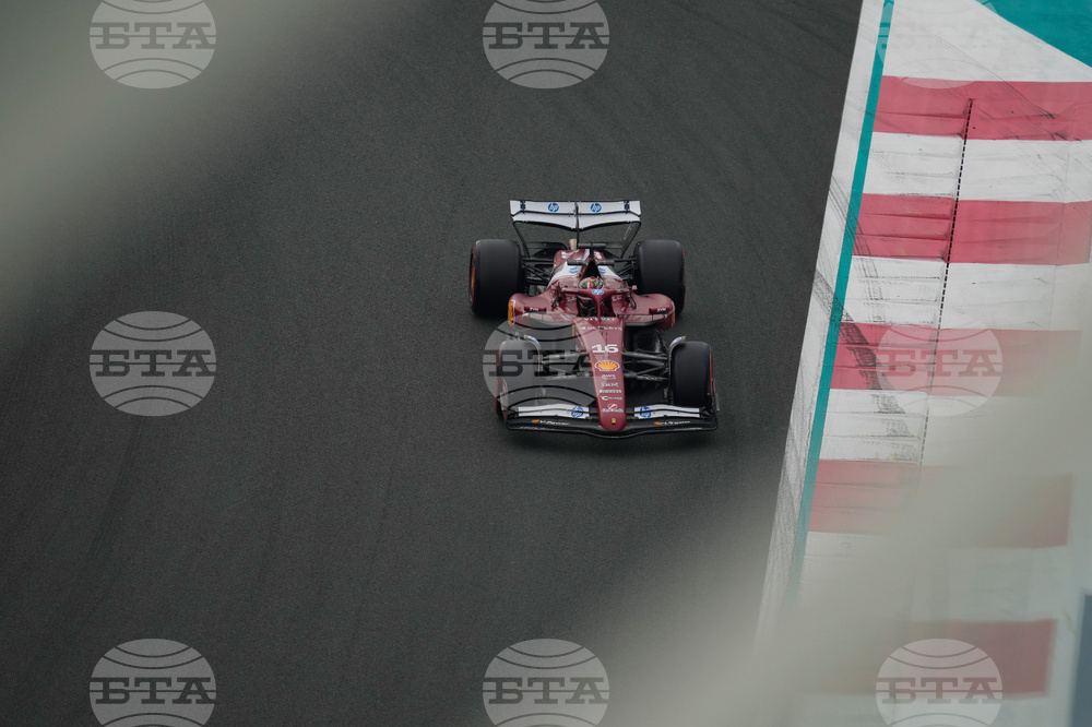 Abu Dhabi F1 GP Auto Racing