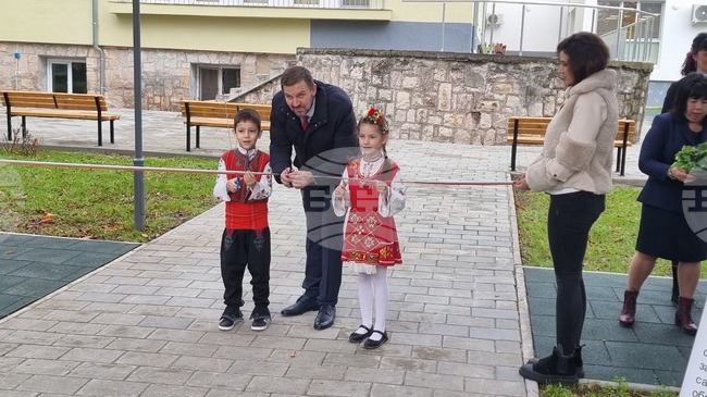 С водосвет след основен ремонт бе открита Детска градина "Зорница" в Хасково 