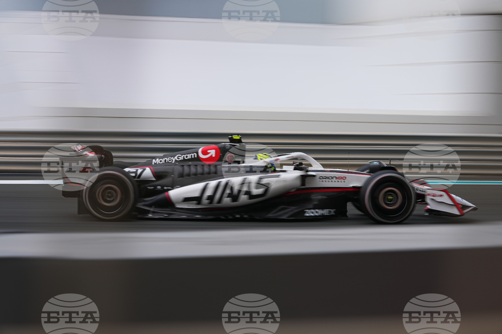 Abu Dhabi F1 GP Auto Racing