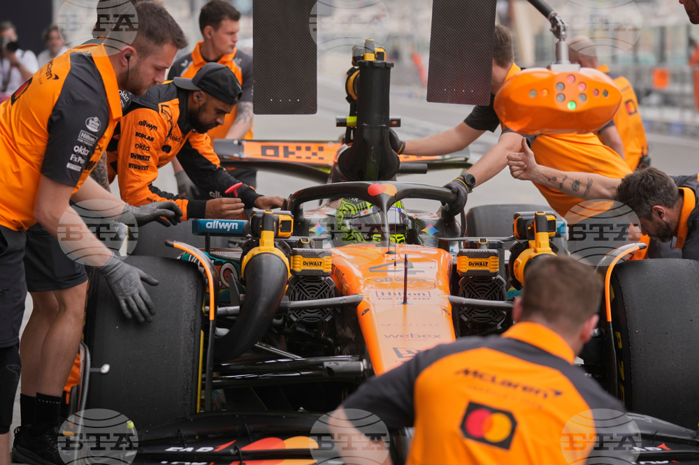 Abu Dhabi F1 GP Auto Racing