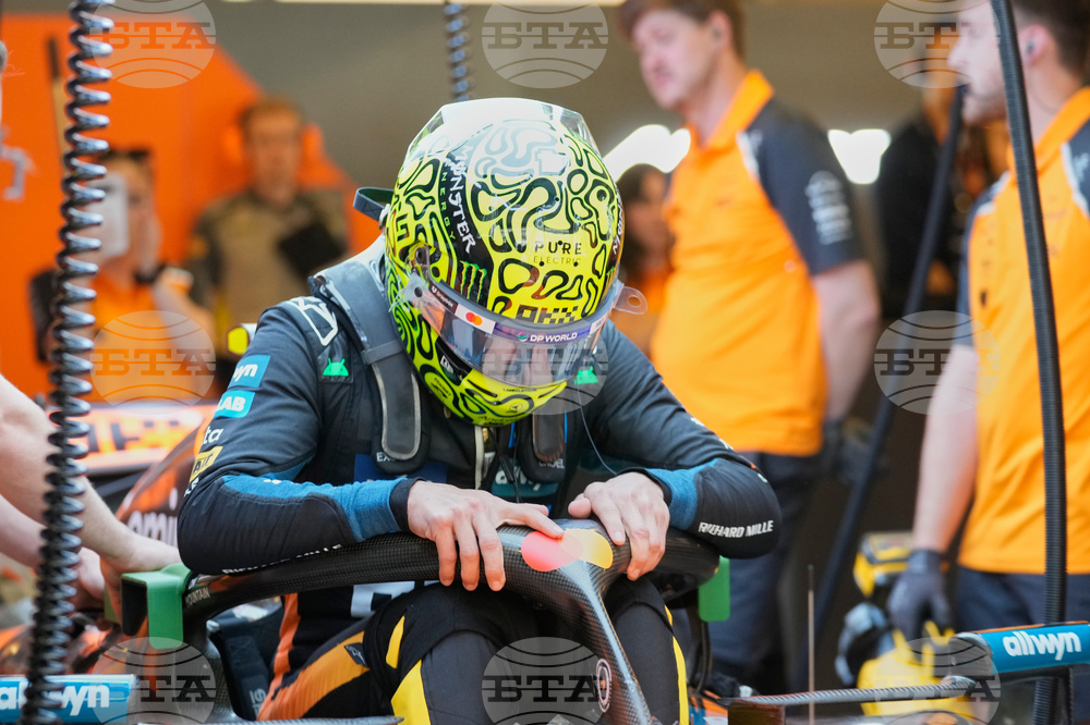 Abu Dhabi F1 GP Auto Racing