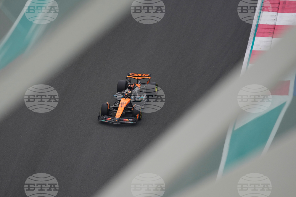 Abu Dhabi F1 GP Auto Racing