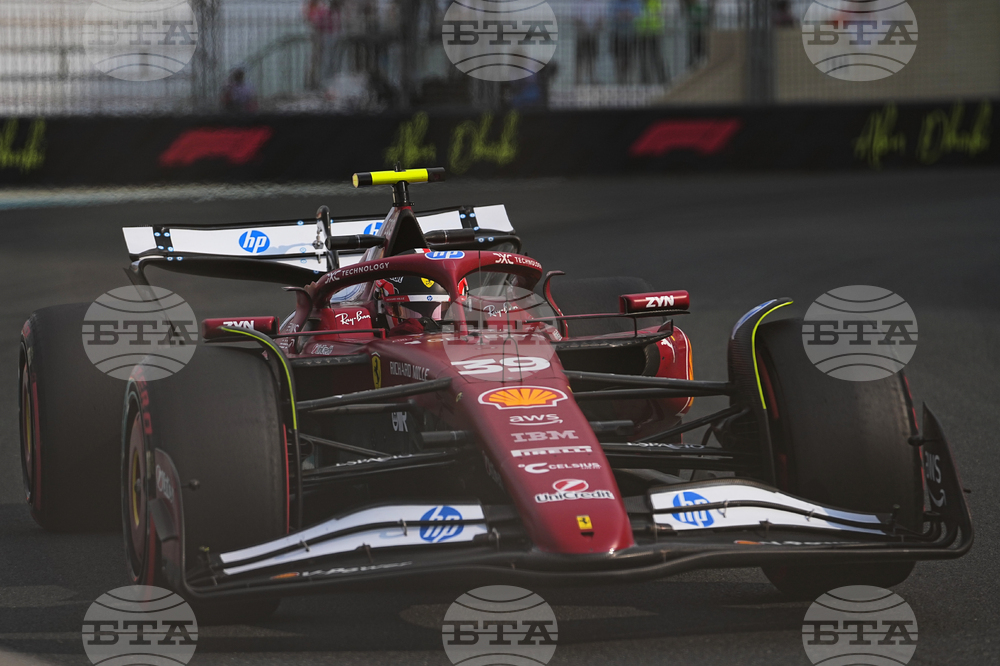 Abu Dhabi F1 GP Auto Racing