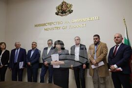 Министерство на финансите - социални партньори - бюджет - пресконференция
