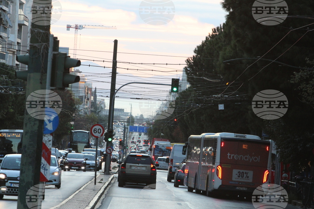 В Атина започва подмяна на част от тролейбусите с електрически автобуси