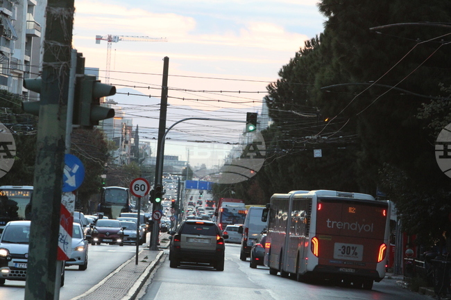 В Атина започва подмяна на част от тролейбусите с електрически автобуси
