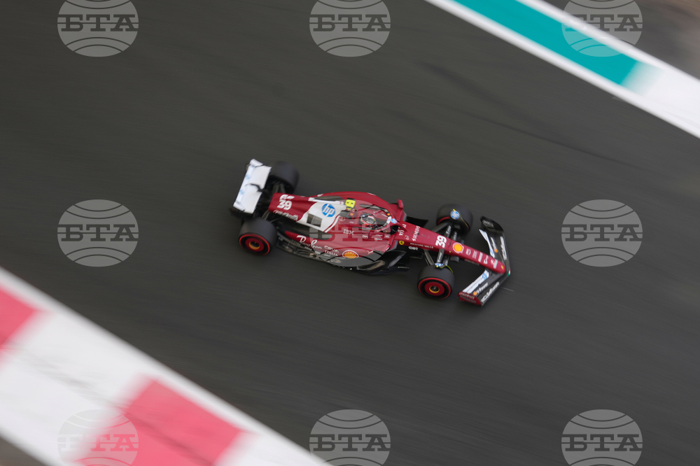 Abu Dhabi F1 GP Auto Racing