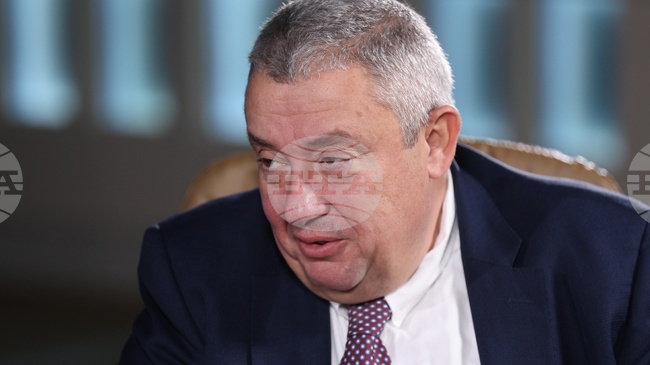 СДС няма да подкрепят Андрей Гюров за президент, дори и ГЕРБ да го направи, заявява председателят на съюза