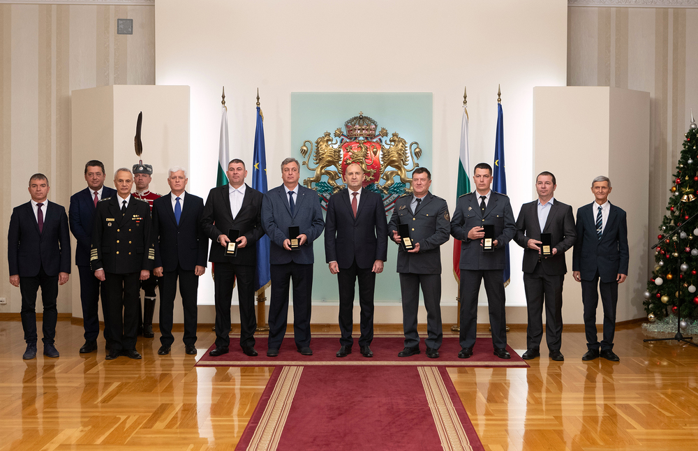 Румен Радев: Системата на пожарна безопасност и защита на населението олицетворява стремежа към отговорност и високи стандарти, доказани в борбата с огнената стихия през лятото