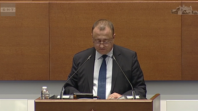 Основният ремонт на Дунав мост при Русе се изпълнява по утвърдения график, каза министър Иван Иванов