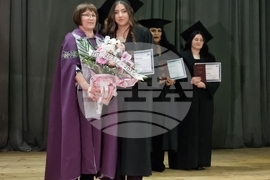 Кърджали - филиал „Любен Каравелов“ - абсолвенти