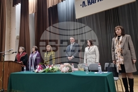 Кърджали - филиал „Любен Каравелов“ - абсолвенти