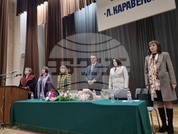 Кърджали - филиал „Любен Каравелов“ - абсолвенти