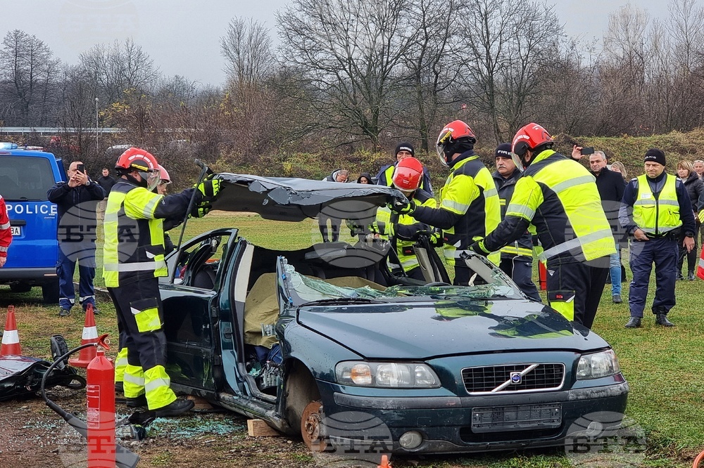 Вършец - спасители - демонстрации