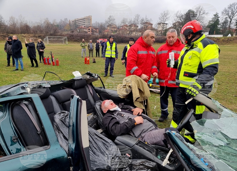 Вършец - спасители - демонстрации