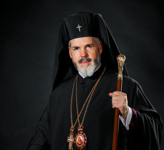 Западно- и Средноевропейският митрополит Антоний ще отслужи Златоустова литургия на 14 декември в български храм в Париж