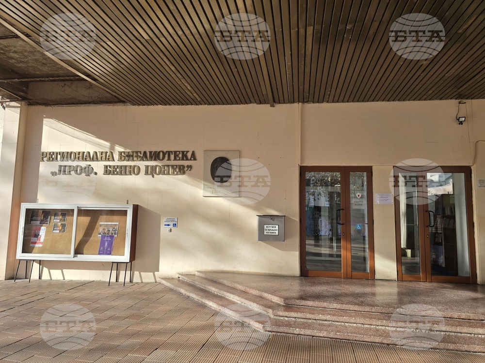 Фронтменът на рок група „Ренегат“ Константин Кацаров ще представи новата си книга в Регионалната библиотека в Ловеч