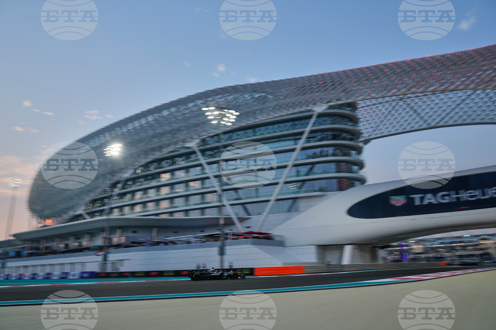 Abu Dhabi F1 GP Auto Racing