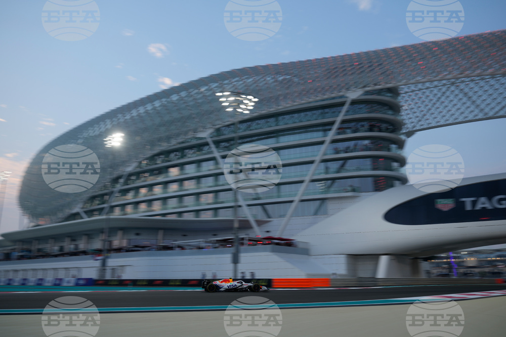 Abu Dhabi F1 GP Auto Racing